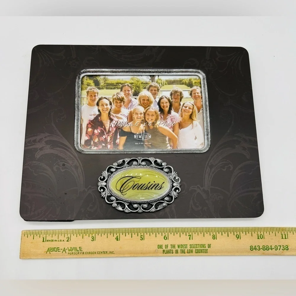 Cousins 6x4 wooden picture frame NEW